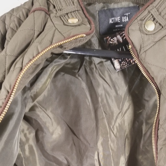 **FINAL PRICE** Quilted Jacket - Picture 5 of 8